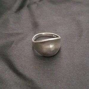 Silver Ring size 7.5